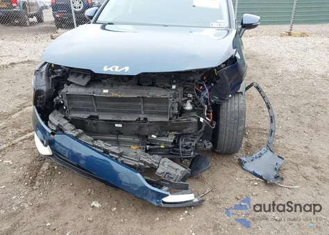 2025 Kia Sportage Hybrid Ex from USA, damaged, VIN KNDPVCDG4S7177752